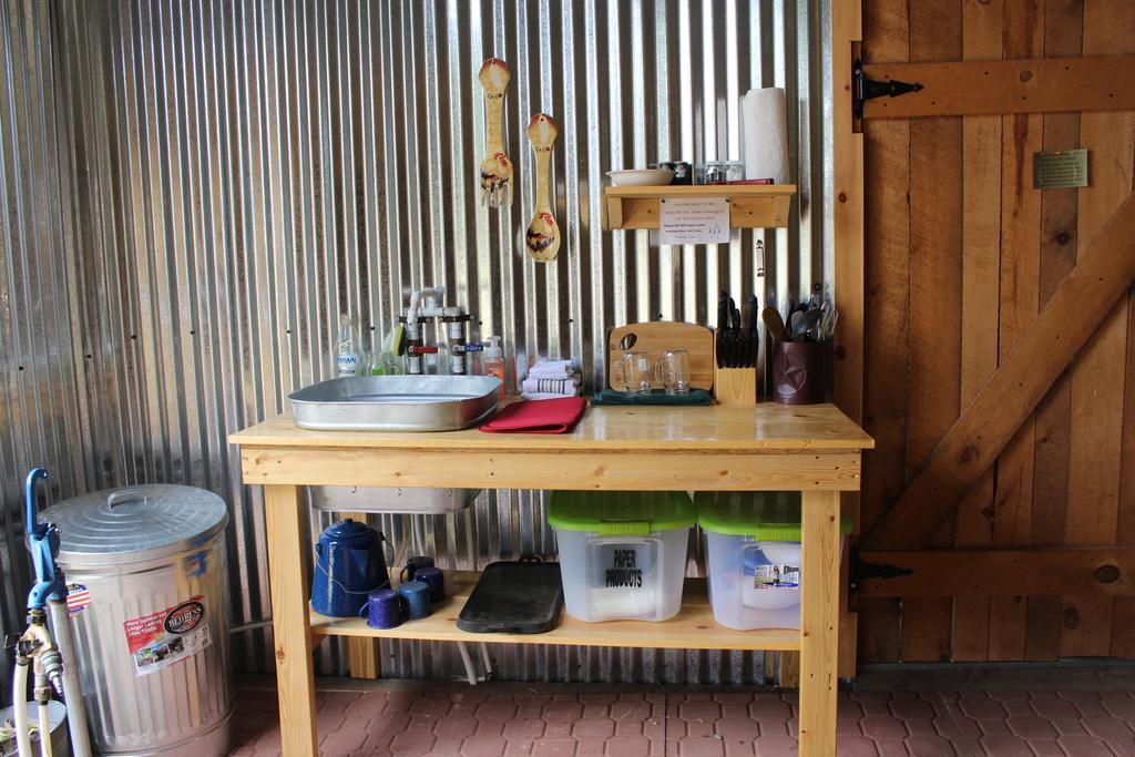 מונטיצ'לו Silver Cabin In The Western Barn מראה חיצוני תמונה