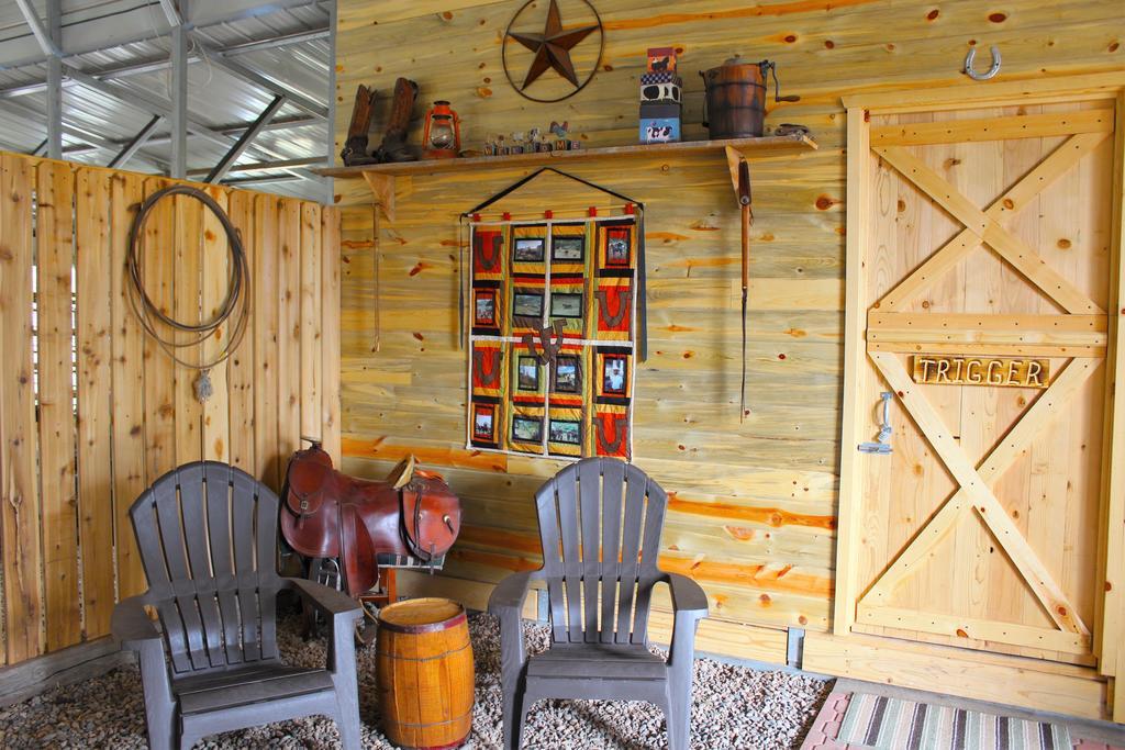 מונטיצ'לו Silver Cabin In The Western Barn מראה חיצוני תמונה